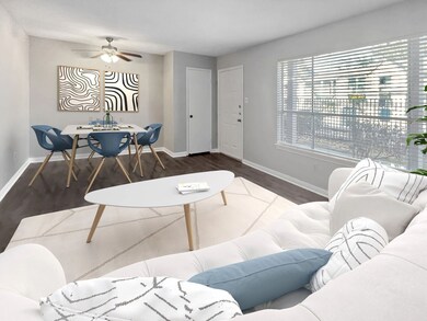 874 Yorkchester Dr unit 139, Houston, TX 77079 - photo 2