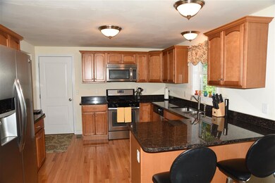 Lots of cabinets!