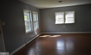 922 E D St, Brunswick, MD 21716 - photo 3