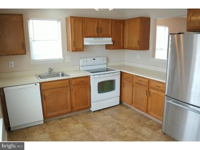 8 Blanchard Dr, Woodbury, NJ 08096 - photo 5