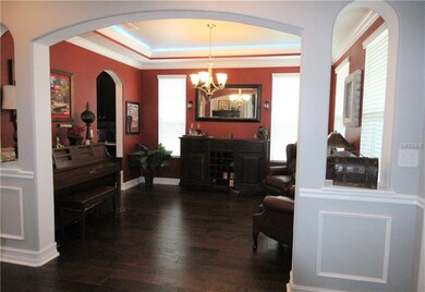 formal living room or can be formal dining room