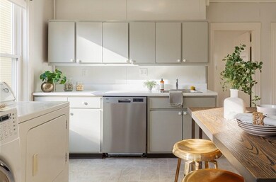 248 Walden St unit 1, Cambridge, MA 02140 - photo 6