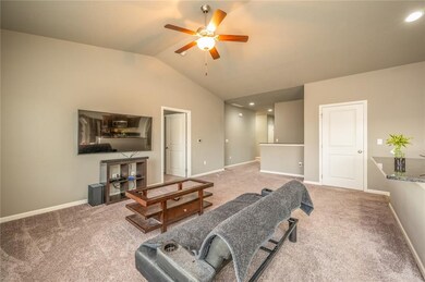 2309 River Meadows Cir, Des Moines, IA 50320 - photo 5