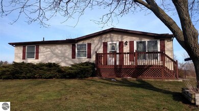 111 S W, Au Gres, MI 48703 - photo 2
