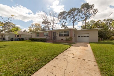 544 Matterhorn Rd, Jacksonville, FL 32216 - photo 3