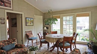 1018 Shepherd Ln, Tyler, TX 75701 - photo 6