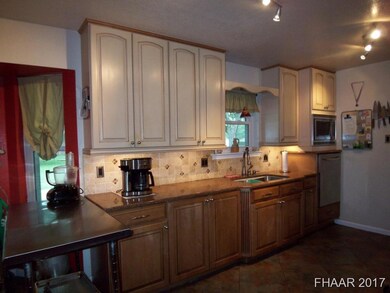 701 Ash St, Copperas Cove, TX 76522 - photo 6