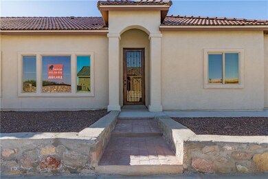 13594 Bradford St, Horizon City, TX 79928 - photo 4