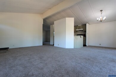 2203 SW Butterfield Dr, Corvallis, OR 97333 - photo 3