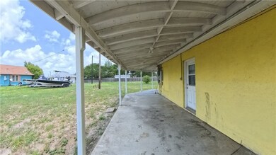 219 S 7th St unit A, Aransas Pass, TX 78336 - photo 2