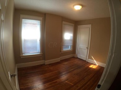 397 bedroom2-15