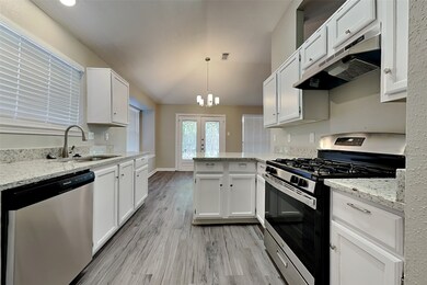 8155 Big Oak Trail Dr, Houston, TX 77040 - photo 5