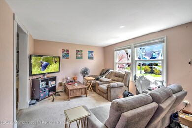 06-LIVING ROOM