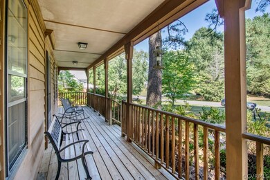 Fantastic covered front porch, great for a porch s