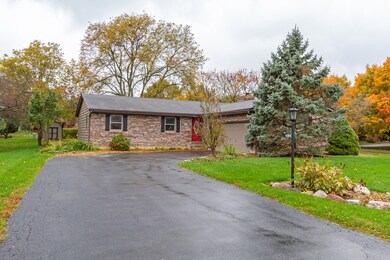 300 Rustic Ln unit 2, Algonquin, IL 60102 - photo 5