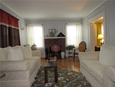 173 Warrington St, Providence, RI 02907 - photo 3