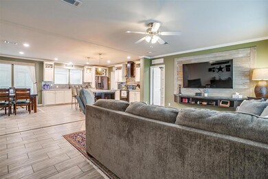 108 Steele Ct, Azle, TX 76020 - photo 7