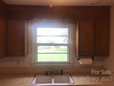 805 Orchard St unit 3, Shelby, NC 28152 - photo 7