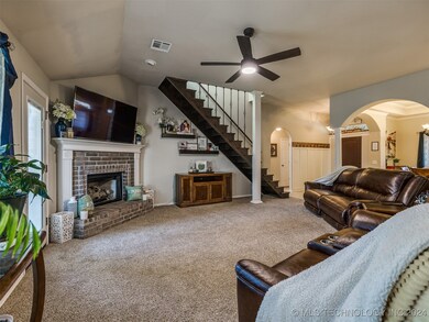 Spacious living area with plenty of room for seati