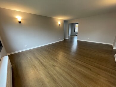 2627 W Fitch Ave unit 2G, Chicago, IL 60645 - photo 5