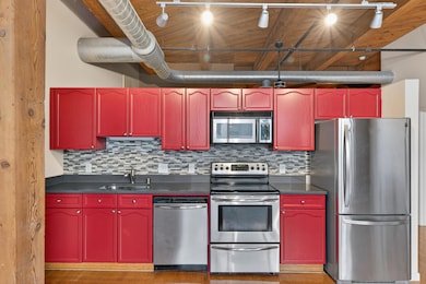 Cobblers Lofts unit 203, Milwaukee, WI 53212 - photo 7