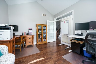 Breezy_Meadow_Ct_7458_Kalamazoo_49009-5