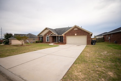 2526 Inverness Dr, Hephzibah, GA 30815 - photo 4