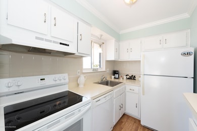 Yacht Harbor unit A2, Sea Bright, NJ 07760 - photo 7