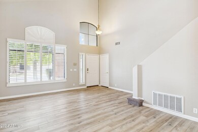 4-web-or-mls-2212-w-myrtle-dr