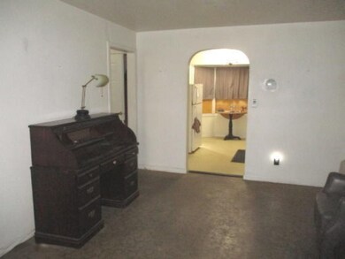 Entrance to kitchen