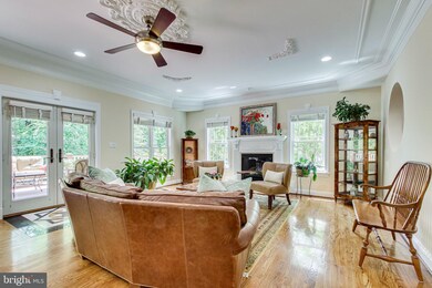111 S Lee St, Falls Church, VA 22046 - photo 4