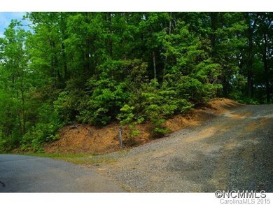 Secluded road frontage