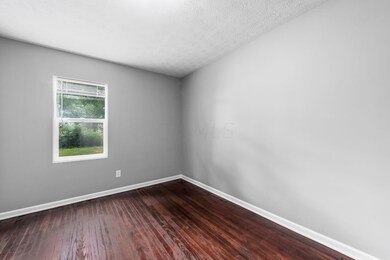 007_aa_W 1292 Loretta Ave-013