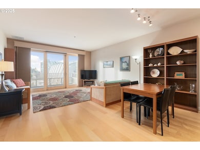 1375 Olive St unit 503, Eugene, OR 97401 - photo 3