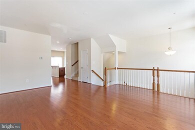 8556 Crooked Tree Ln, Laurel, MD 20724 - photo 5