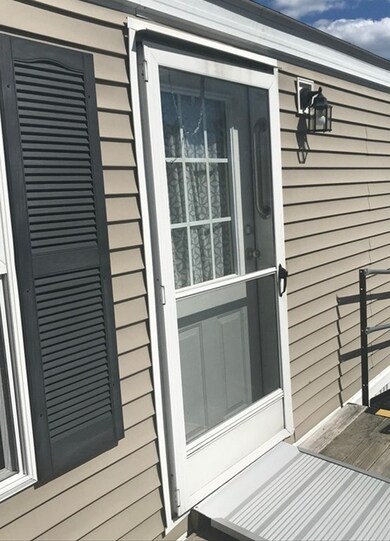 8 Swifts Beach Rd unit 16, Wareham, MA 02571 - photo 3