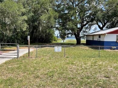 Access to Lake