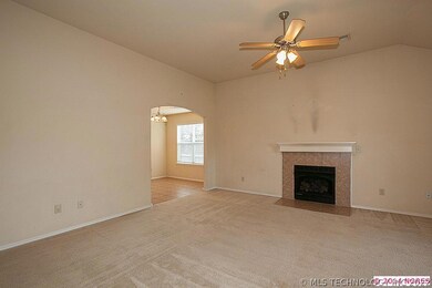 Large living area with gas fireplace, cable ready,