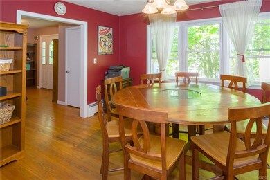Here we find plenty of room for a big dining room 