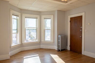 551 Essex St unit 4, Lynn, MA 01902 - photo 2