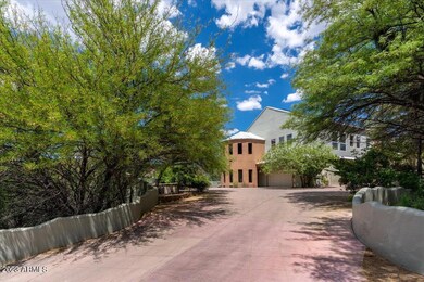 Entry/Driveway