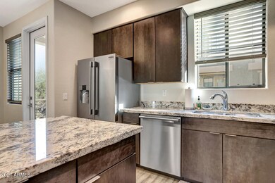 22_4235_N_26th_Street_Unit_4__22_mls