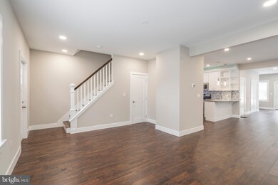 1009 W High St, Pottstown, PA 19464 - photo 3