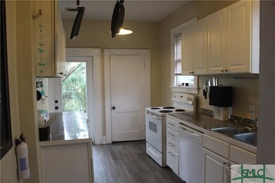 745 Seiler Ave, Savannah, GA 31401 - photo 4