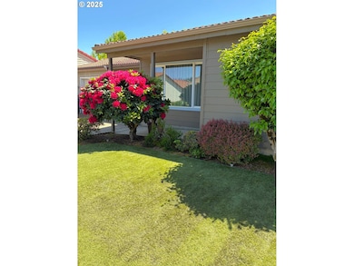 1609 N Johnson Dr, Newberg, OR 97132 - photo 3