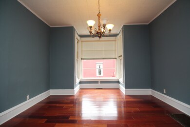 625 N Spring St, Elgin, IL 60120 - photo 2