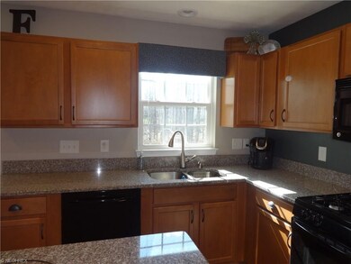 Eat-in Kitchen