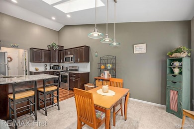 47231 Admirals Cove Ln unit 21, Chesterfield, MI 48051 - photo 7