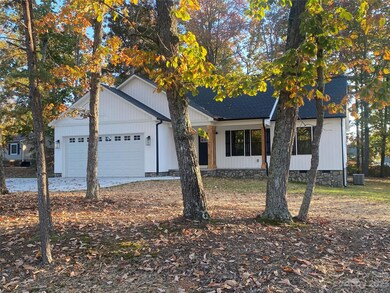 117 Mcallister Rd, Statesville, NC 28625 - photo 2
