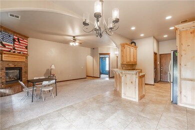 3151 Grandaughter Ln, Harrah, OK 73045 - photo 4